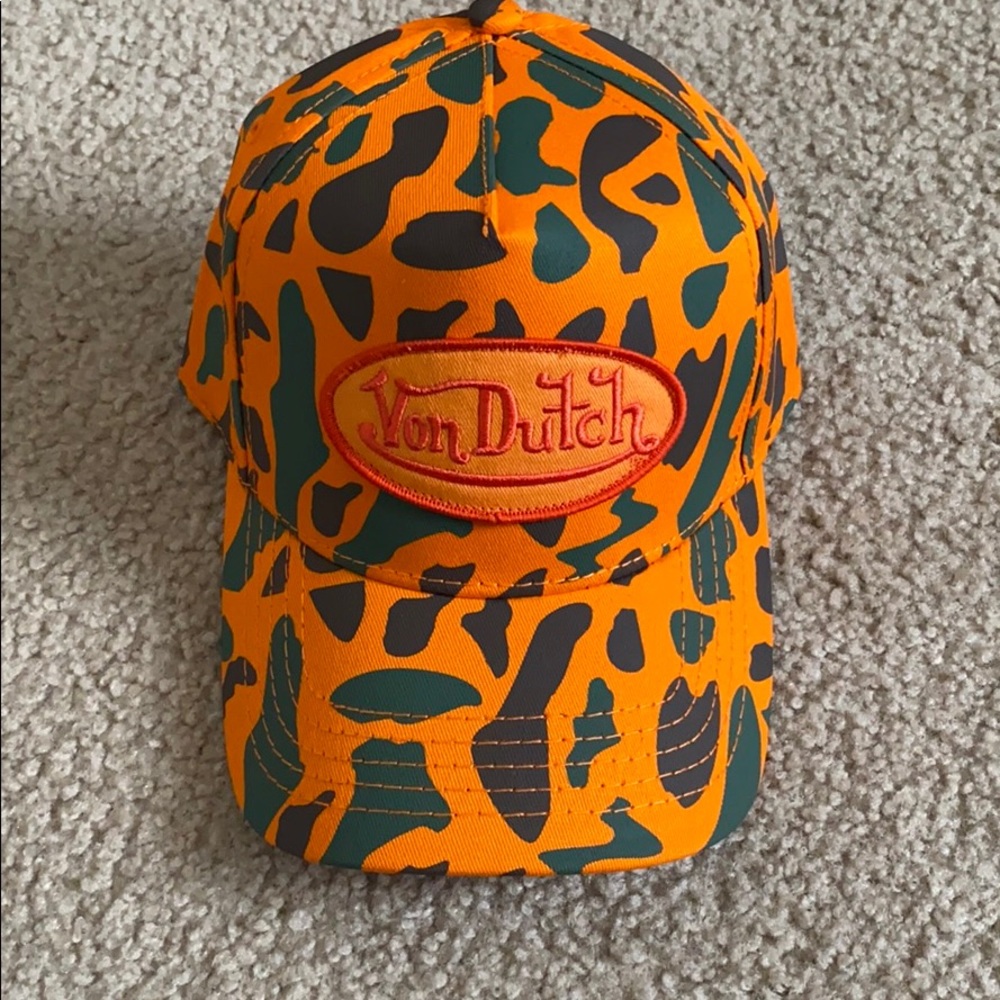 Von Dutch hat